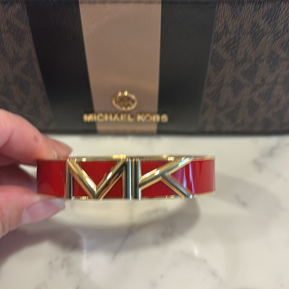 Michael Kors bangle - Picture 8 of 10